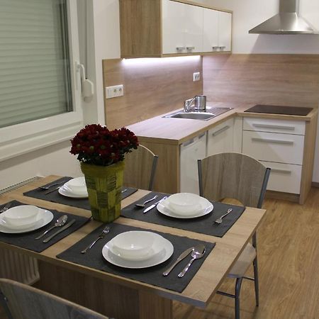 Petite Apartment Maribor Luaran gambar